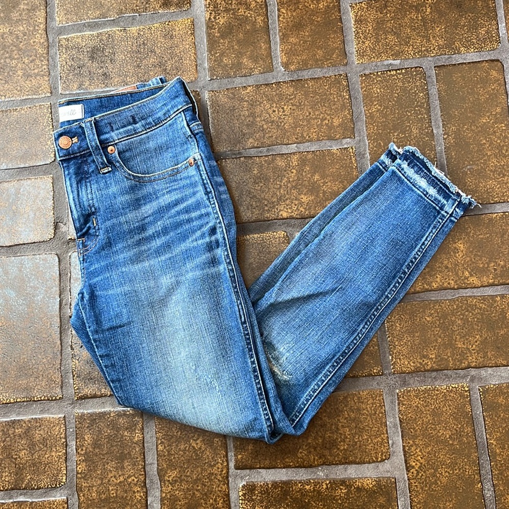 Madewell Distressed 9” High-Rise Skinny Jean